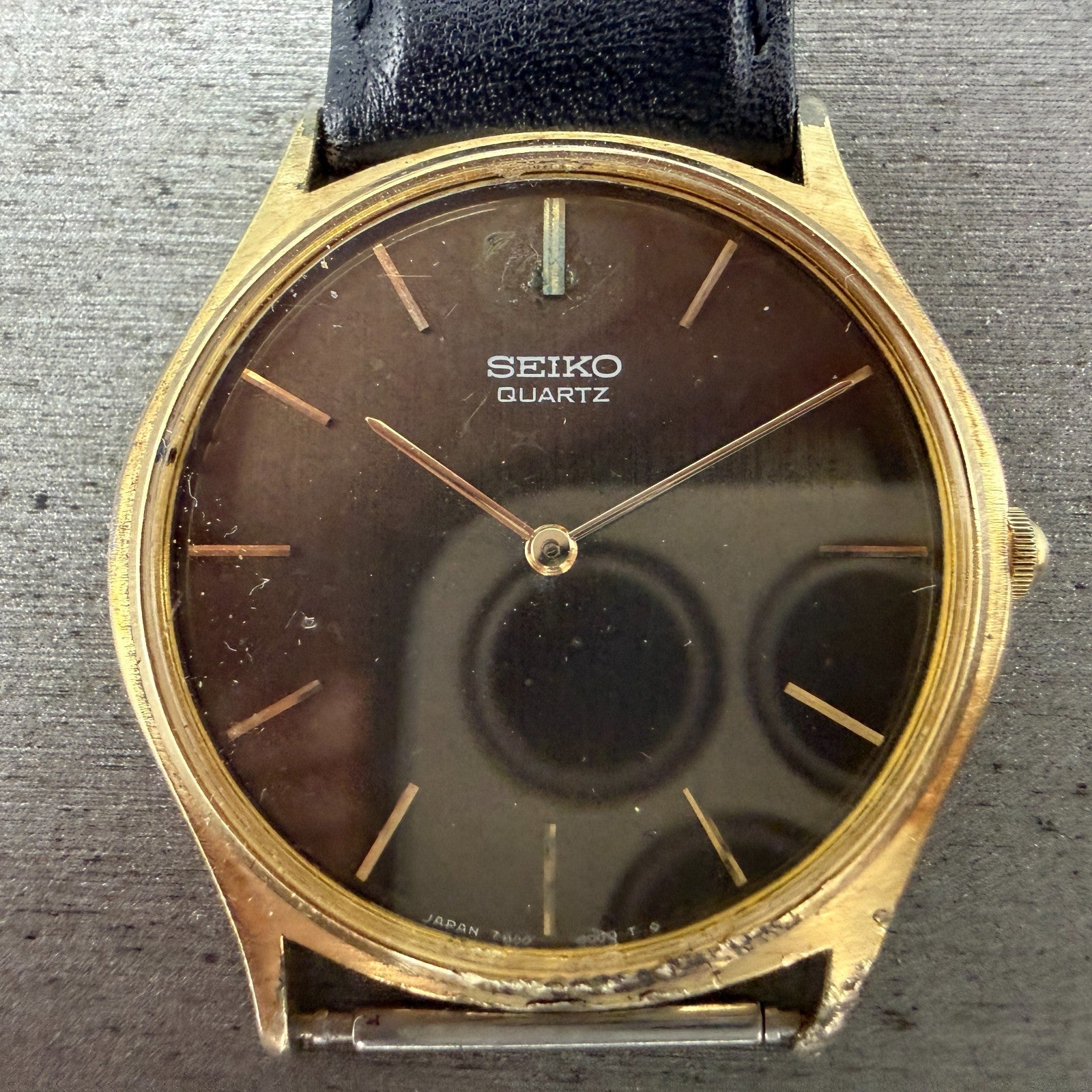 Seiko Watch Men 33mm Brown Dial Gold Tone Round 7800-8009 PARTS Vintage2