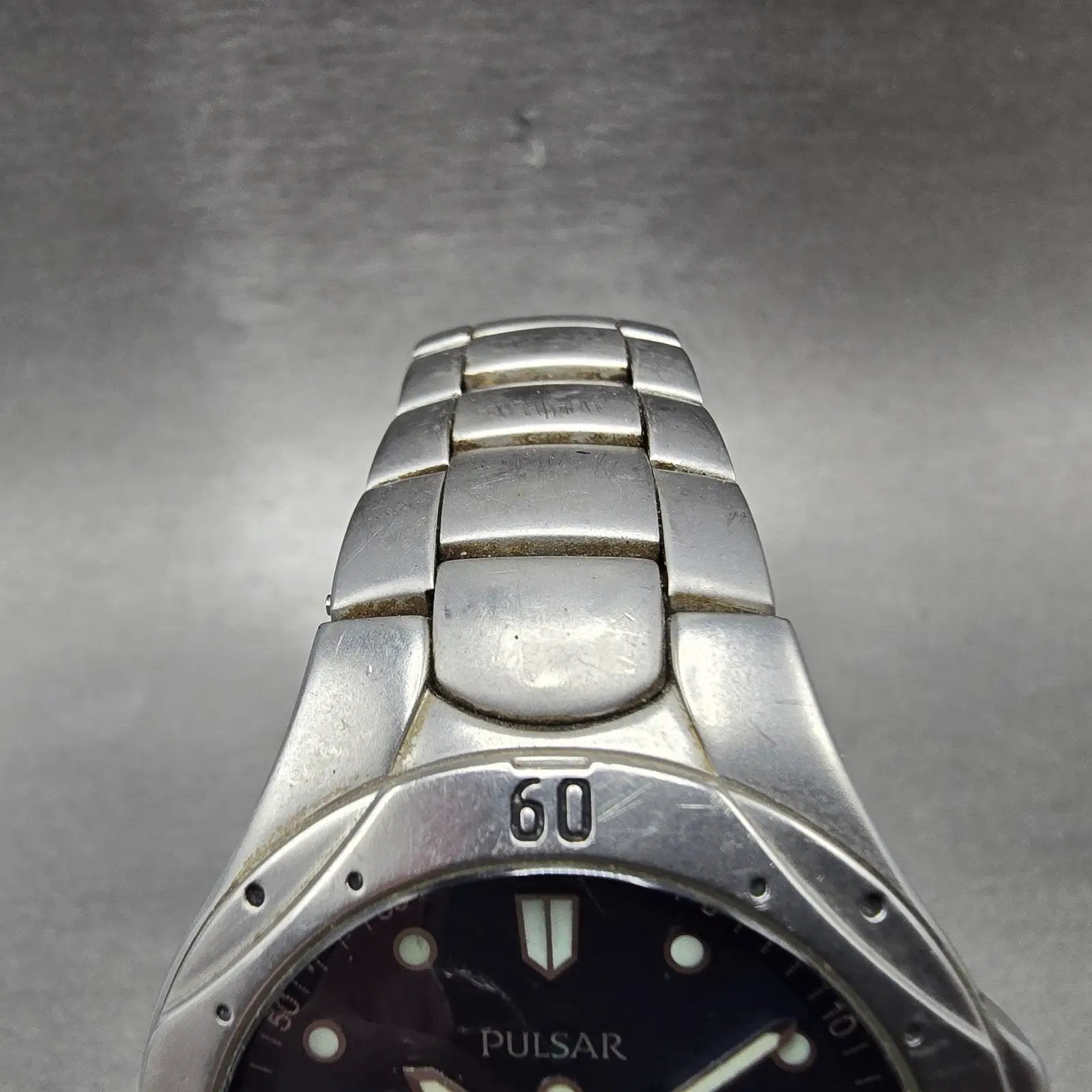Pulsar Dive Watch Men 36mm Blue Dial Silver Tone Date Round V732-X206 PARTS6