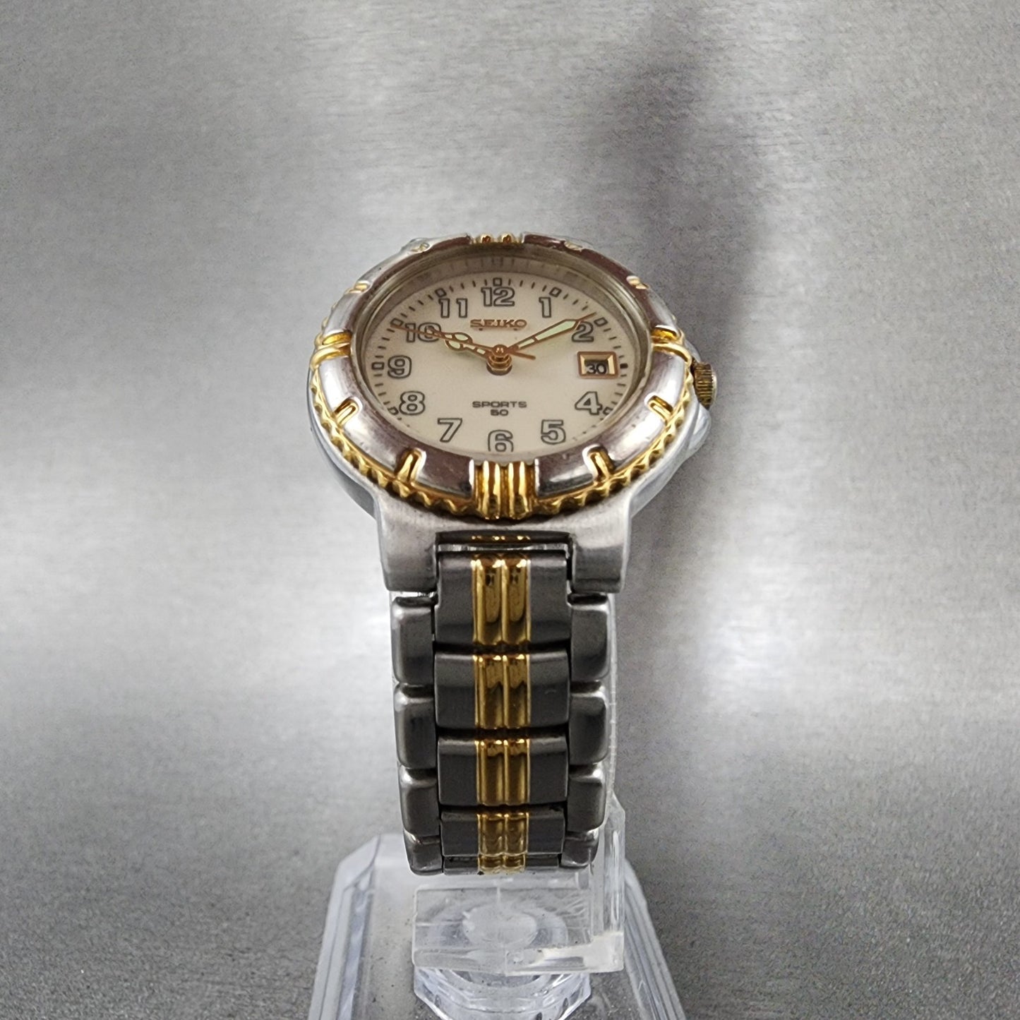 Seiko Sports 50 Watch Woman 27mm Luminous Dial Two Tone Date 7n820499 New Batt6