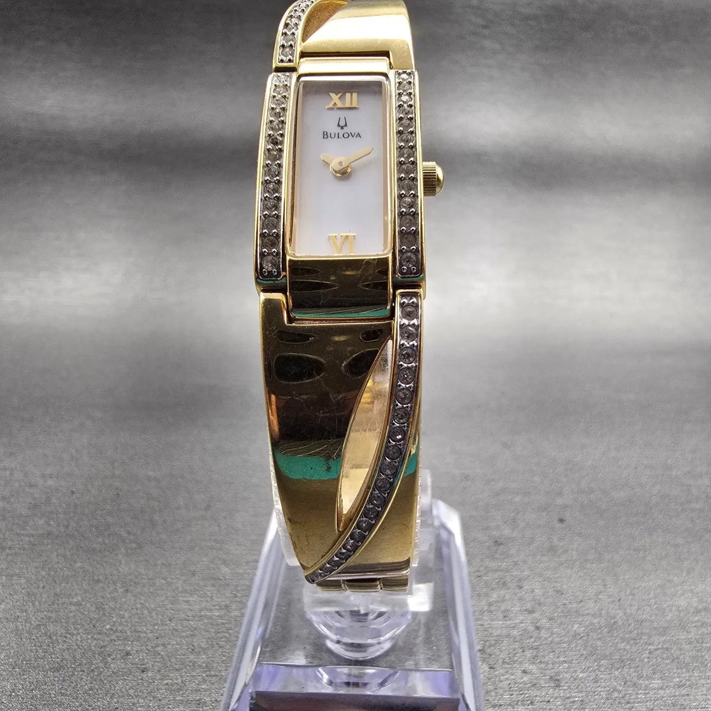 Bulova Watch Women 14mm MOP Dial Gold Tone Gemmed Rectangle 98V28 New Battery5