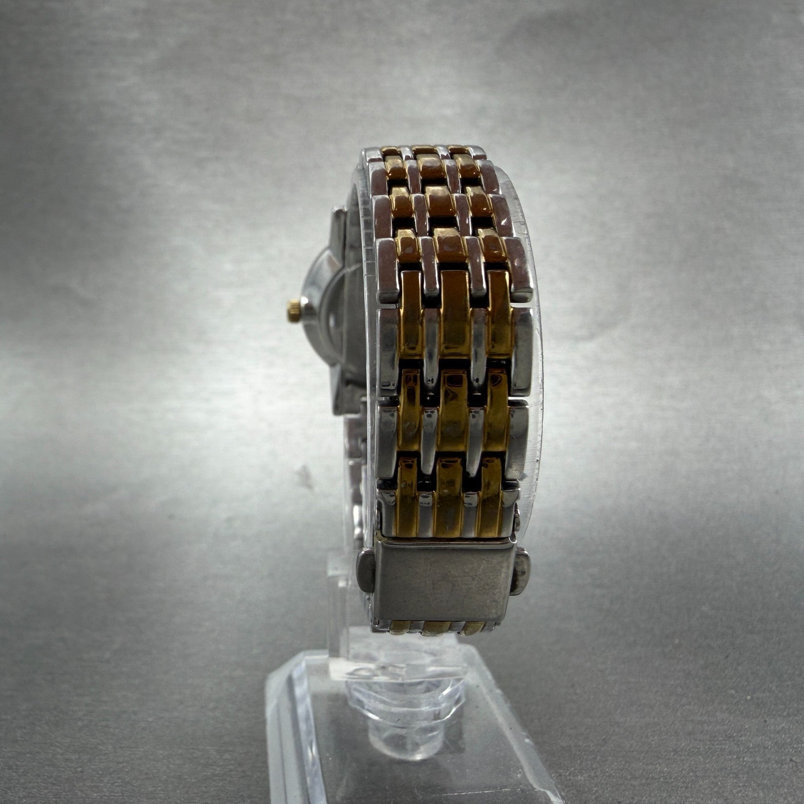 Bulova Watch Women 27mm Silver Dial Two Tone Round 98P115 New Battery Diamond7
