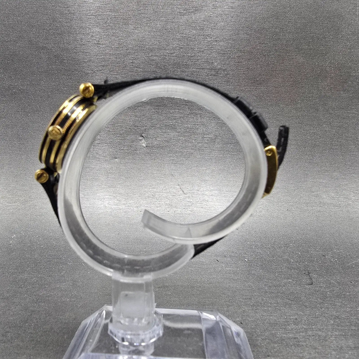 Gucci 2000L Watch Women 22mm Black Dial Gold Plated Round New Battery VTG SW6