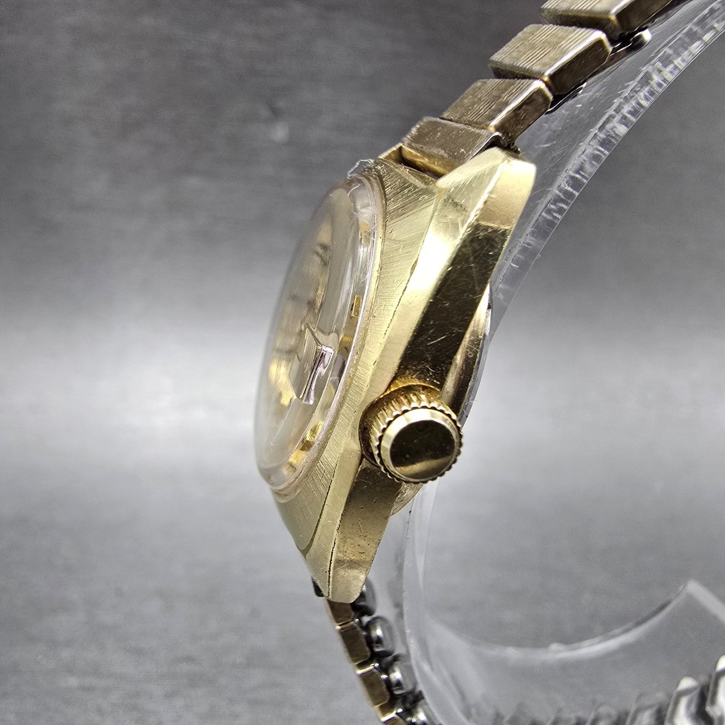 Seiko Automatic Watch Women 25mm Gold Dial Gold Tone Date 2517-0369 Runs2