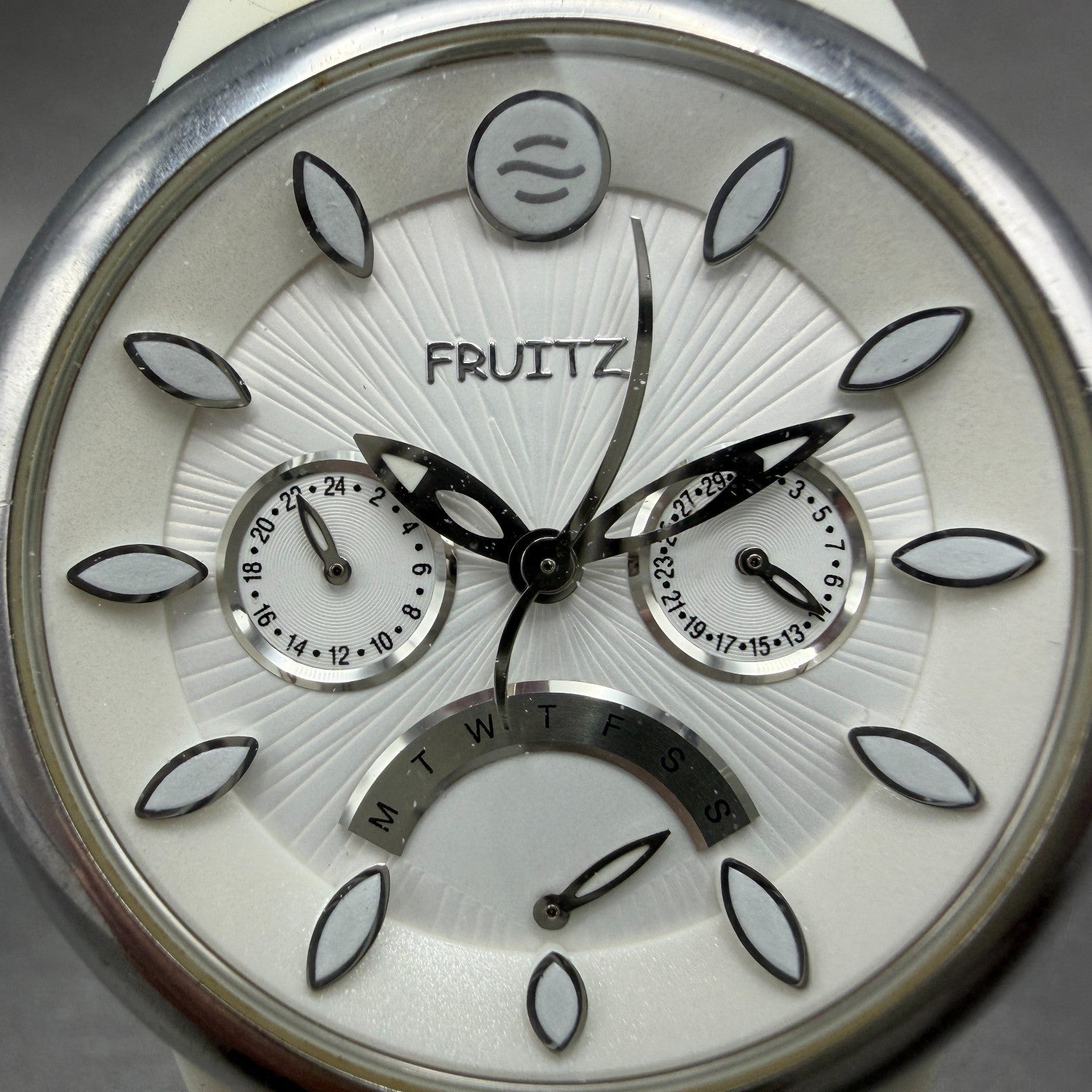 Philip Stein Frutiz Watch Men 43mm White Dial Steel Daydate Round New battery1