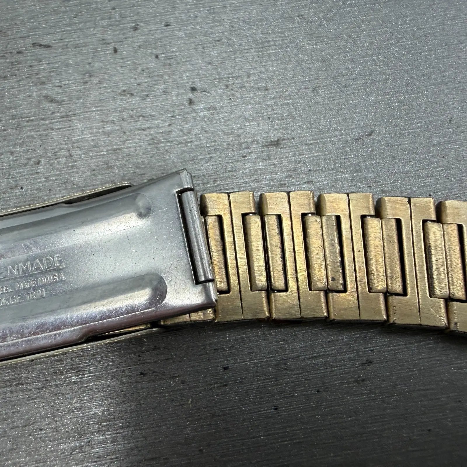 47930913