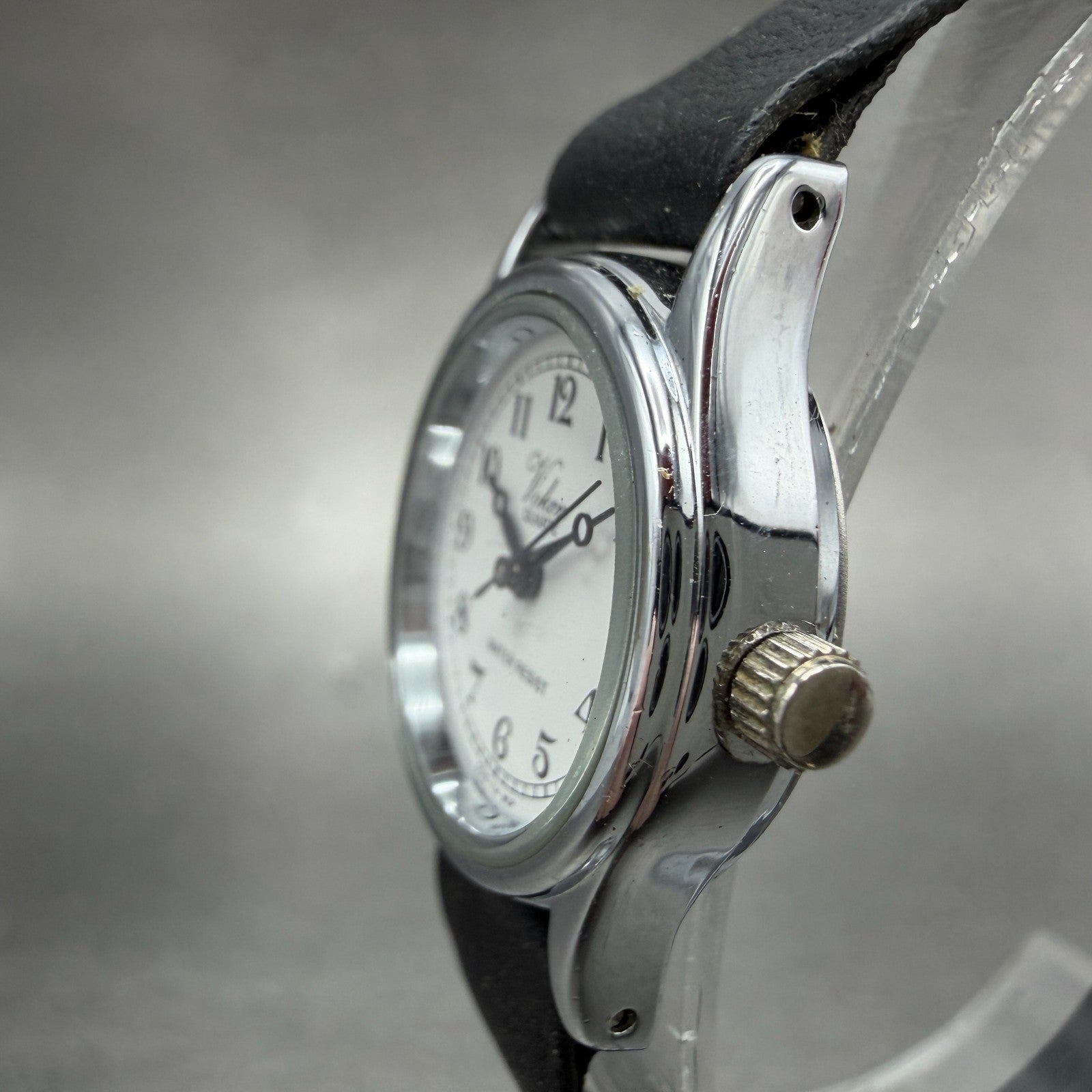 Q&Q Voken Watch Women 23mm White Dial Silver Tone Round New Battery2