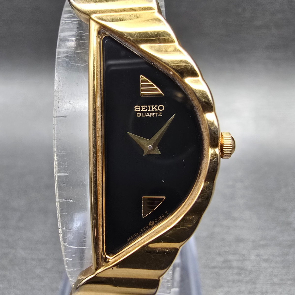 Seiko Half Moon Watch Women 15mm Black Dial Gold Asymmetrical 1F20-5D59 New Batt1