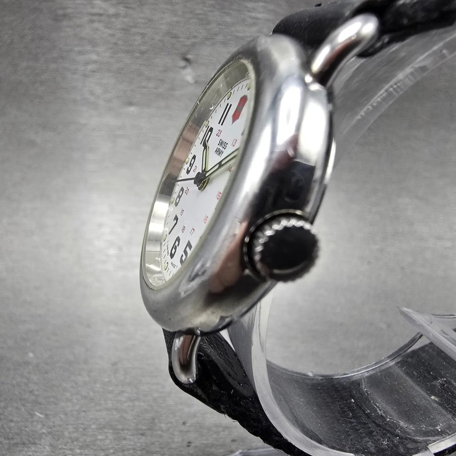 Victorinox Swiss Army Cavalry Watch Women 31mm White Dial Steel Date PARTS VTG3