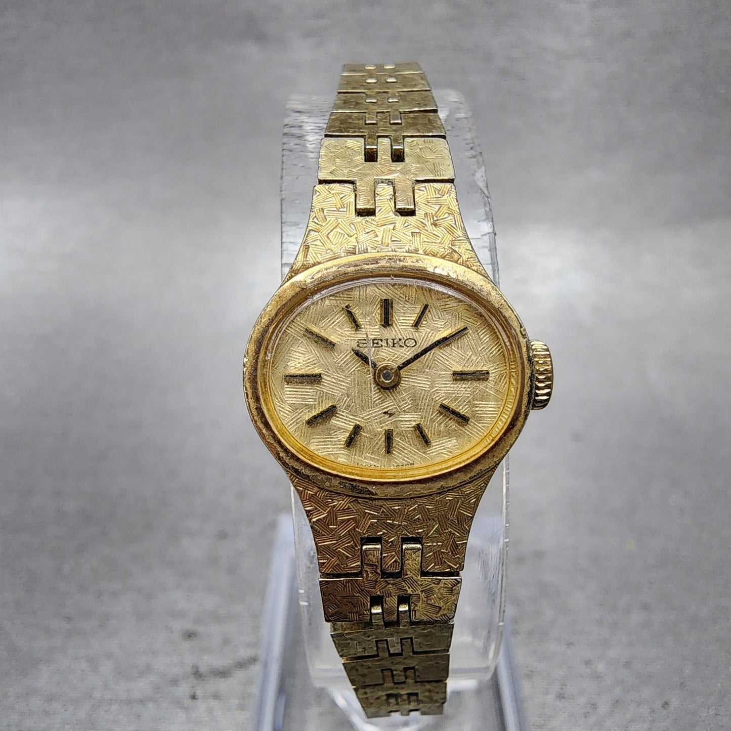Seiko Watch Women 17mm Champagne Dial Gold Tone Manual Wind Round 117619 Runs0