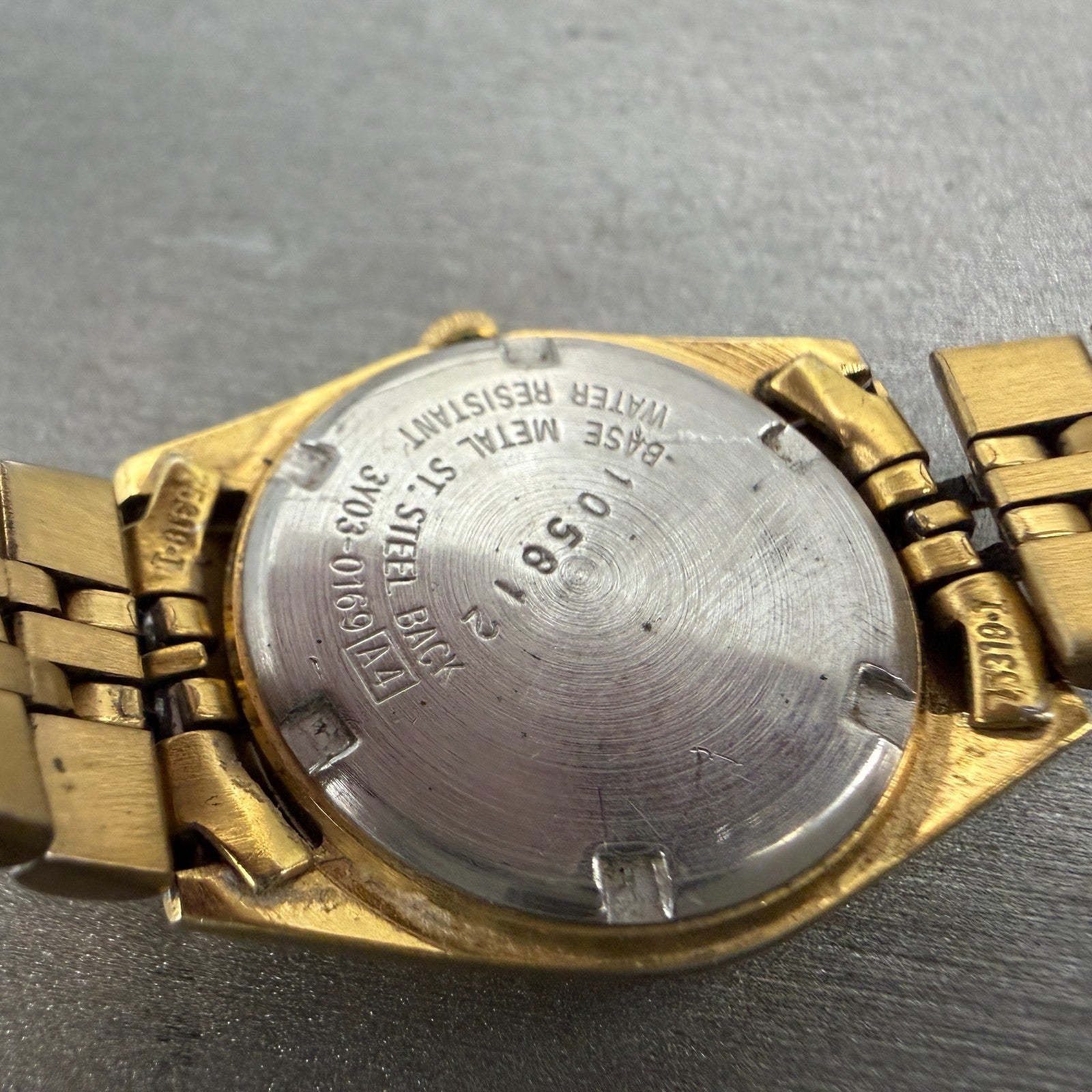 Seiko SQ Watch Women 24mm Gold Dial Gold Tone Daydate 3Y03-0169 New Battery9