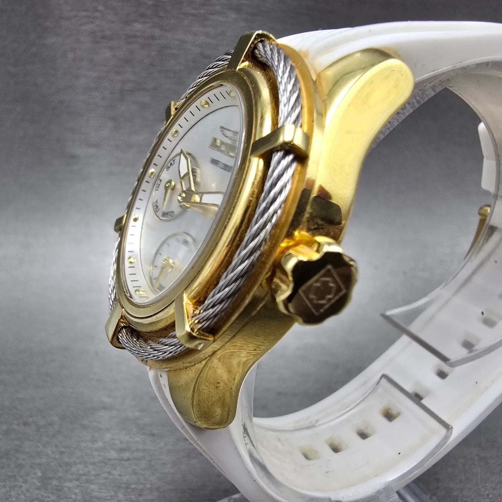 Invicta Bolt Watch Women 39mm Silver Dial Gold Tone Daydate 24456 New Battery4