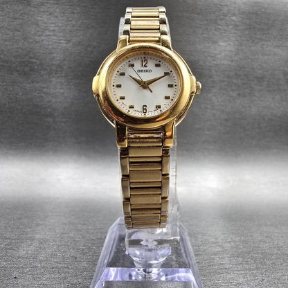 Seiko Watch Women 25mm White Dial Gold Tone Round V701-2F50 New Battery JP5