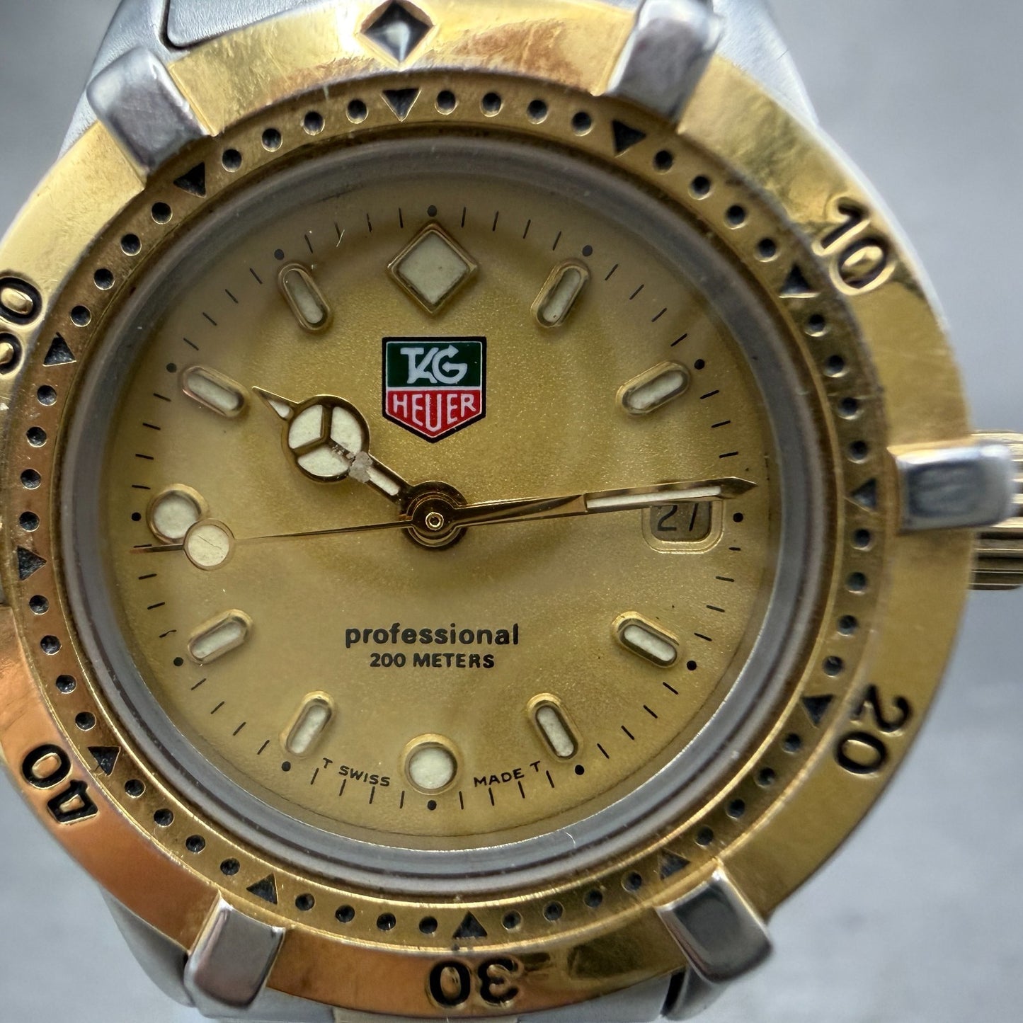 Tag Heuer Professional Dive Watch Women 27mm Gold Dial Two Tone Date New Battery1