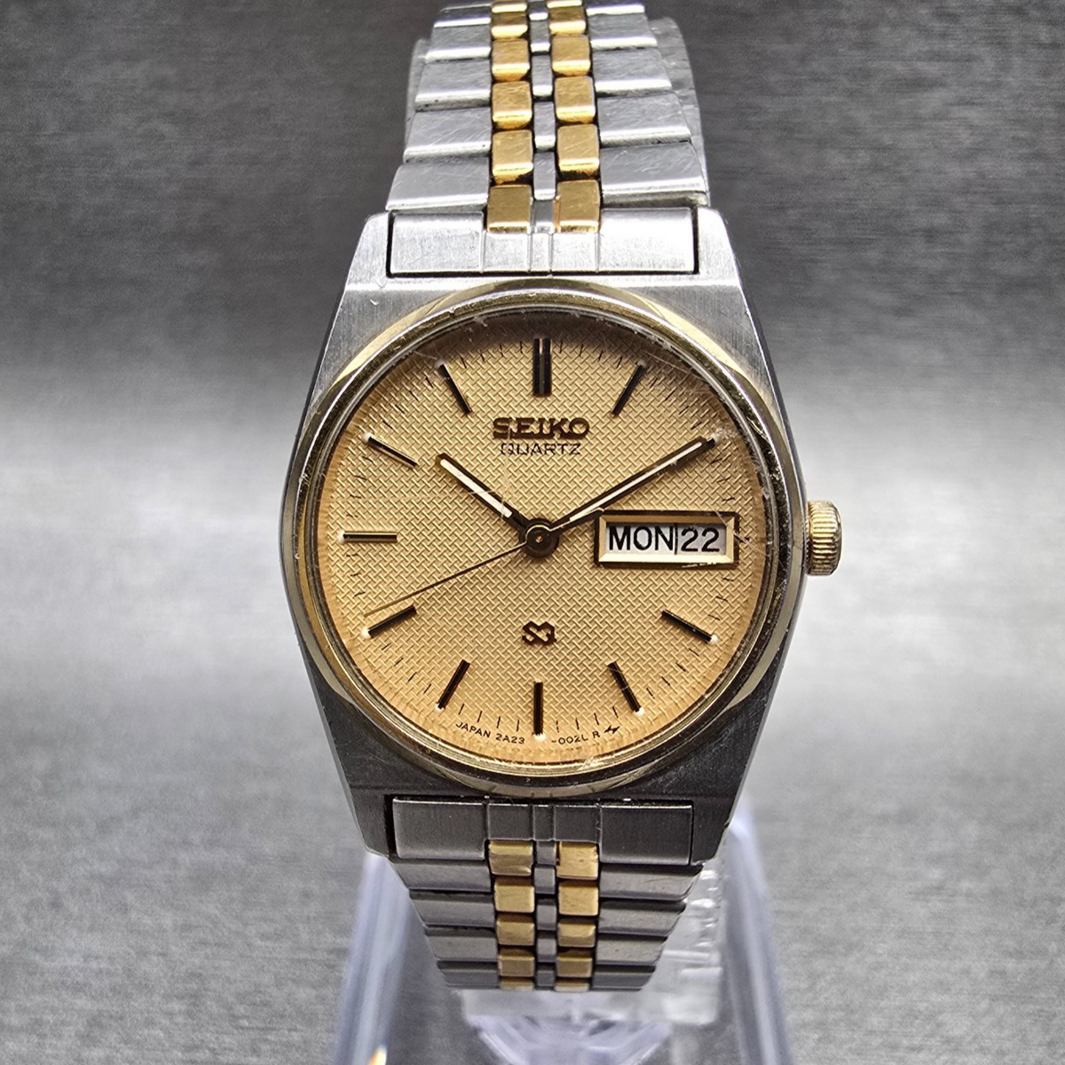 Seiko SQ Watch Women 23mm Gold Dial Two Tone Daydate Round 2A23-0029 New Battery0