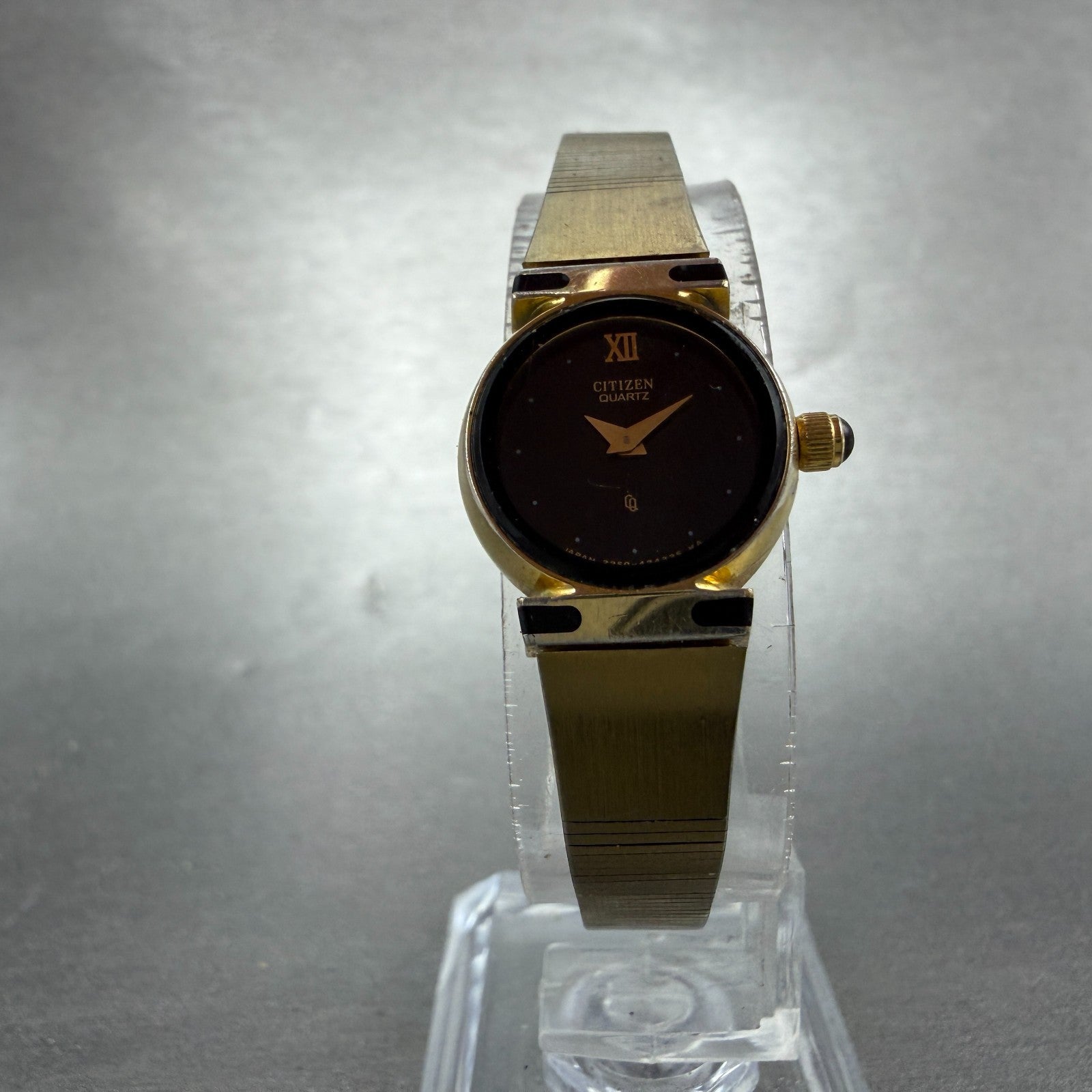 Citizen CQ Watch Women 17mm Black Dial gold Tone Round 2250-226658 New Battery5