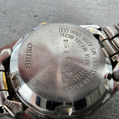 Seiko 5 Watch Women 25mm White Dial Two Tone Daydate Round 42060510 Runs9