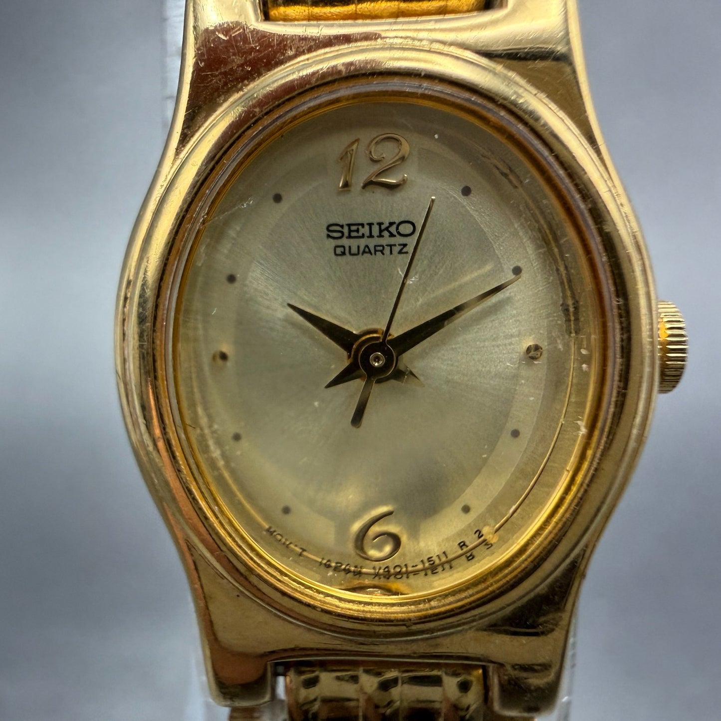 Seiko Watch Women 17mm Champagne Dial Gold Tone Oval V401-5109 New Battery VTG A1