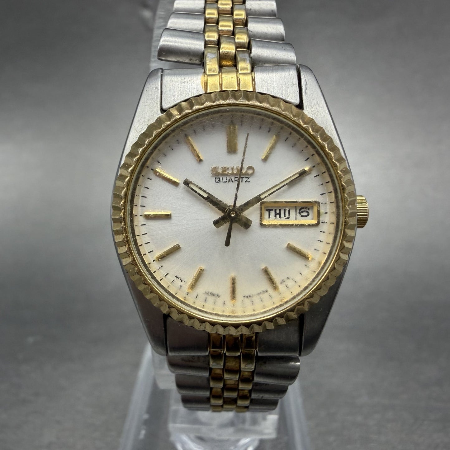 Seiko Watch Women 25mm White Dial Two Tone Daydate Round 7n83-0041 New Batt N6R0