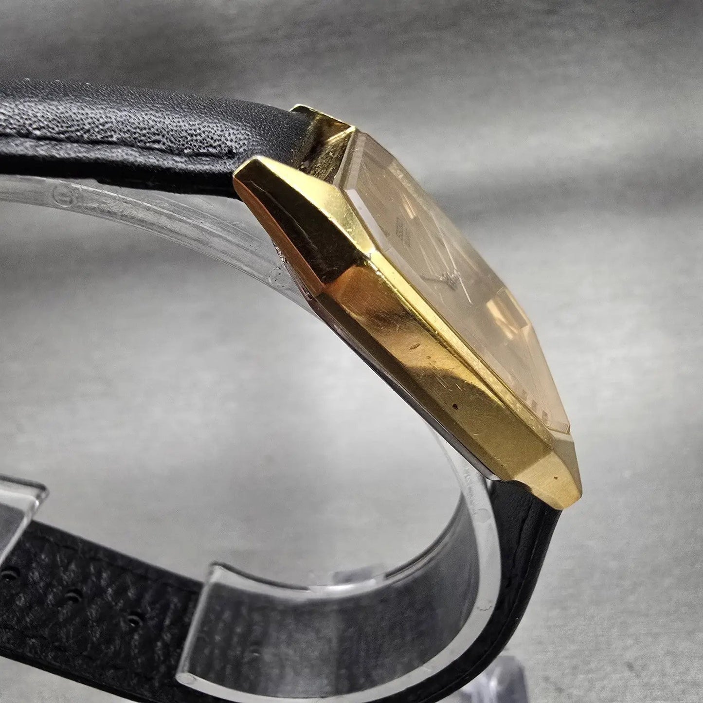 Seiko Tank Watch Men 28mm Gold Dial Gold Tone Date Rectangle 6532-5079 New Batt3