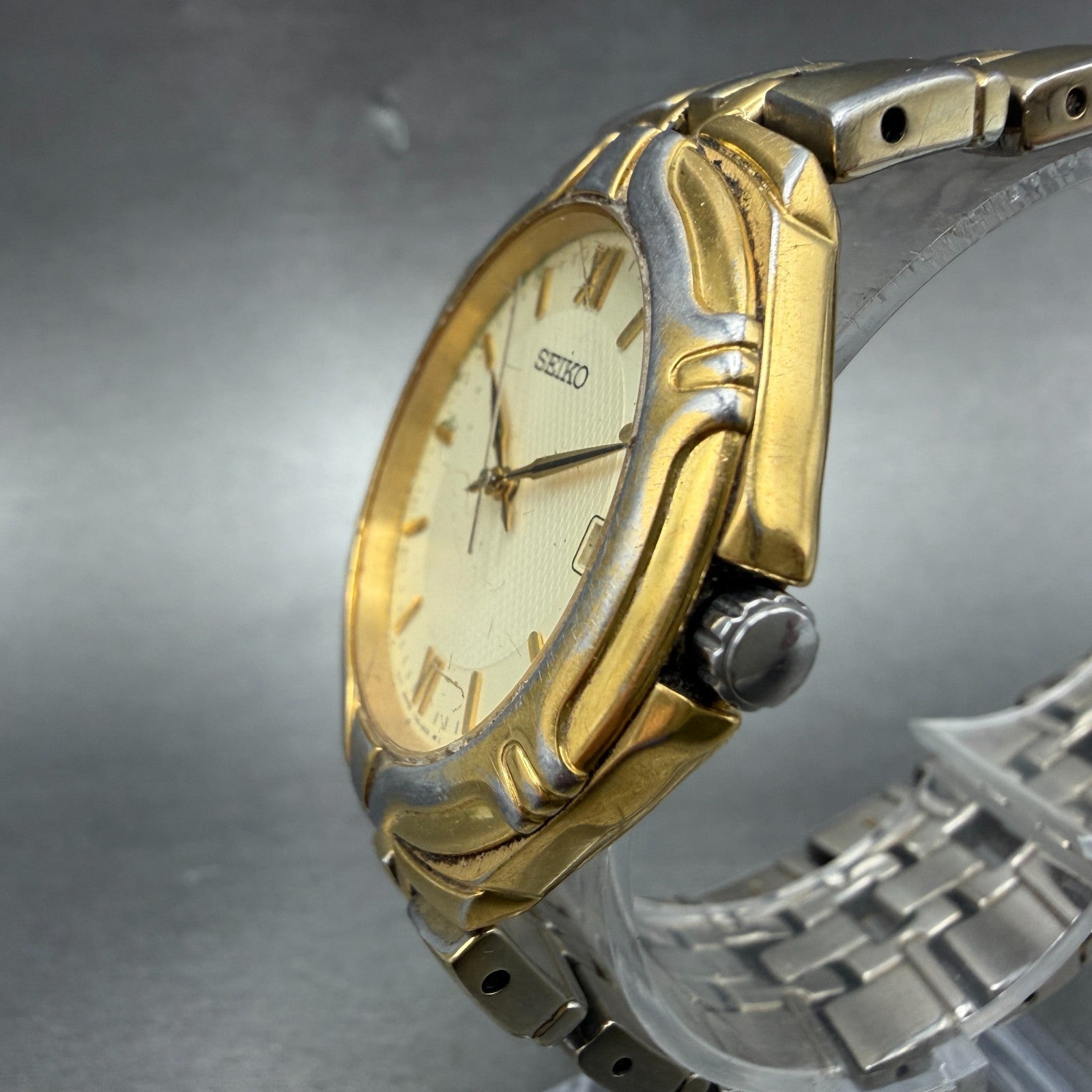 Seiko Watch Men 37mm White Dial Gold Date Round Vintage 7N42-0BD0 PARTS3