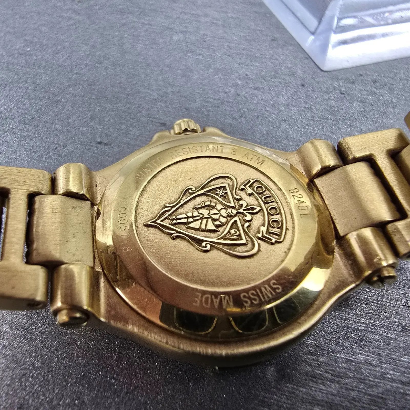 Gucci 9240L Watch Women 26mm Black Dial Gold Tone Date Diamonds New Battery9