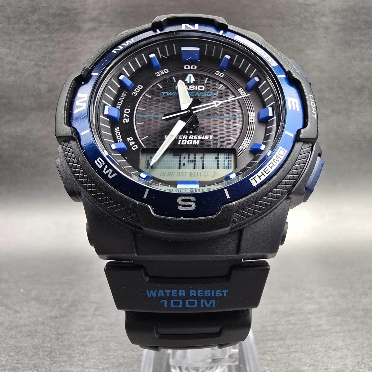 Casio SGW-500H Watch Men 46mm Black Blue Compass Thermometer Chrono New Battery5