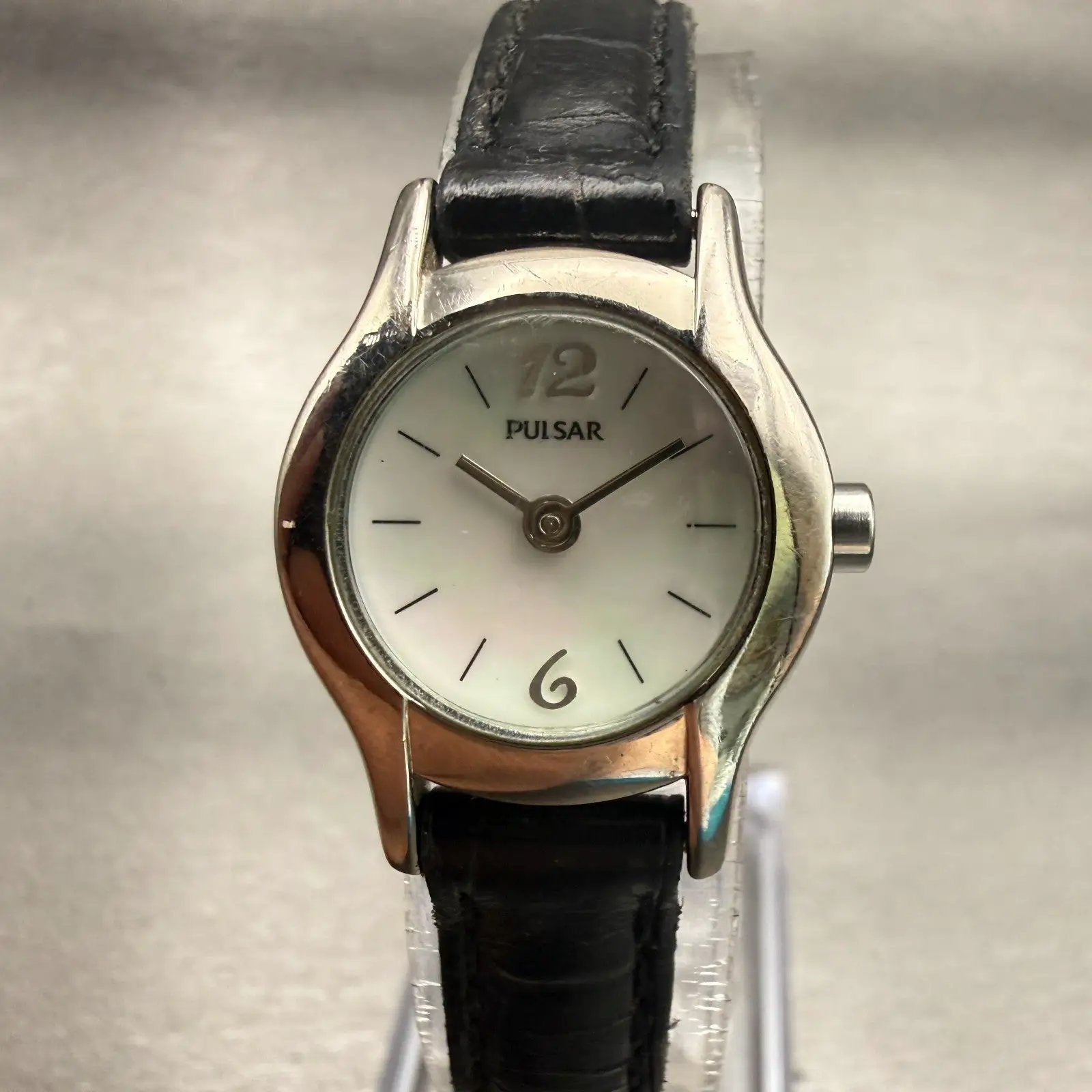 Seiko Pulsar Watch Women 21mm MOP Dial Silver Tone Round VC10-X017 New Battery0