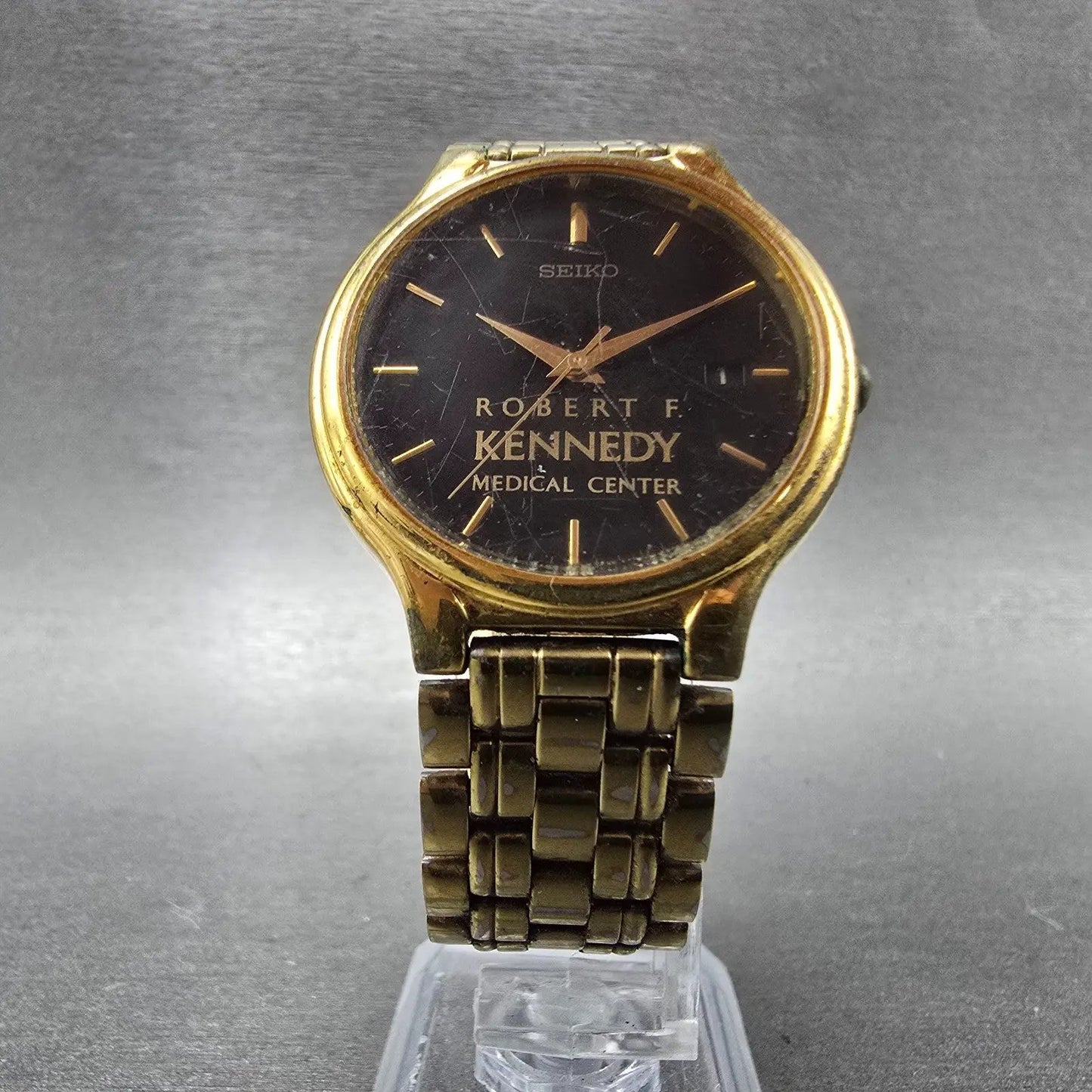 Seiko Watch Men 33mm Black Dial Gold Tone Date Round V722-7051 PARTS Vintage6