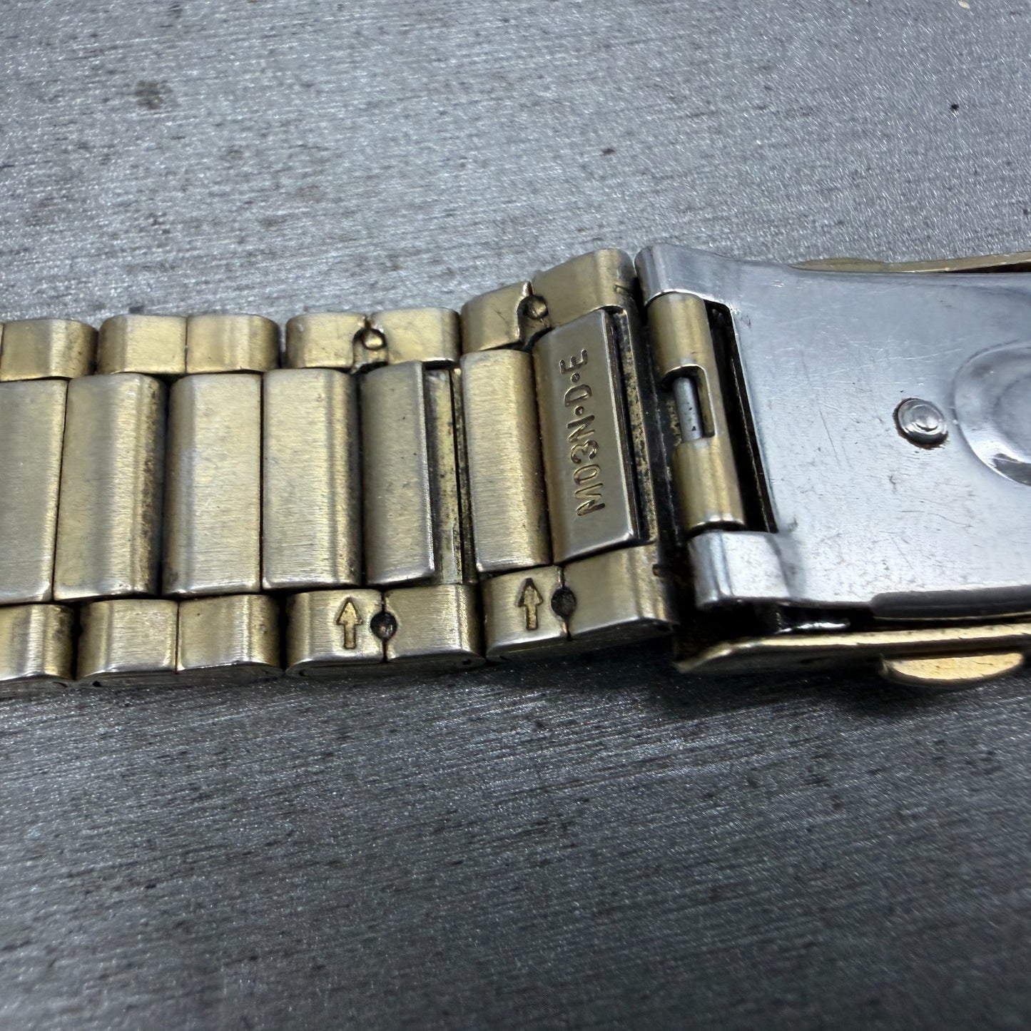 Seiko Bracelet 20mm Stainless Steel Gold Tone Tri Folding Clasp M03N-D-E Japan10