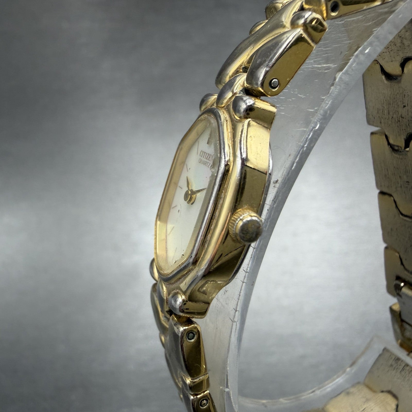 Citizen Watch Women 17mm MOP Dial Gold Tone Hexagon 3220-326130 New Battery2