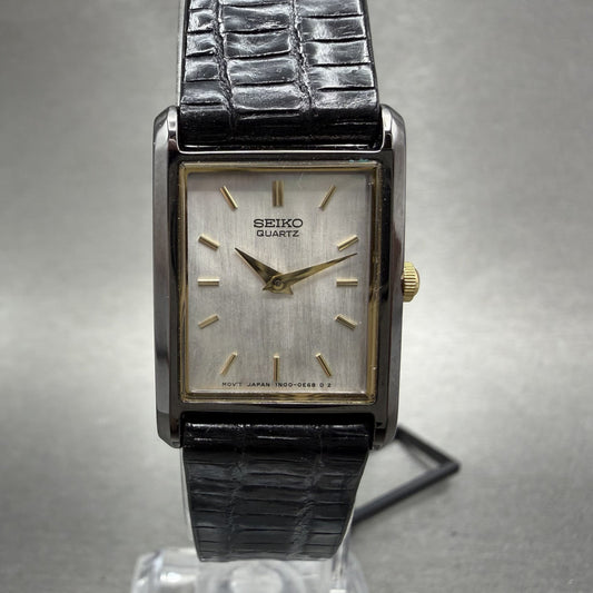 Seiko Tank Watch Women 18mm MOP Dial Black Tone Rectangle 1N005C89 NOS New Batt0