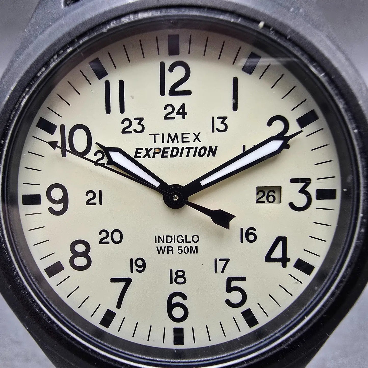 Timex Expedition Scout Watch Men 40mm Cream Dial Black Tone Date Round New Bat Q1