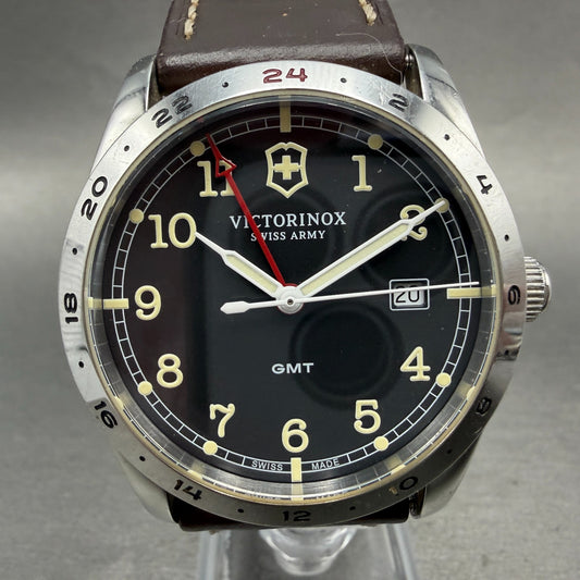 Victorinox Swiss Army GMT Watch Men 39mm Black Dial Steel Date 241648 New Batt0