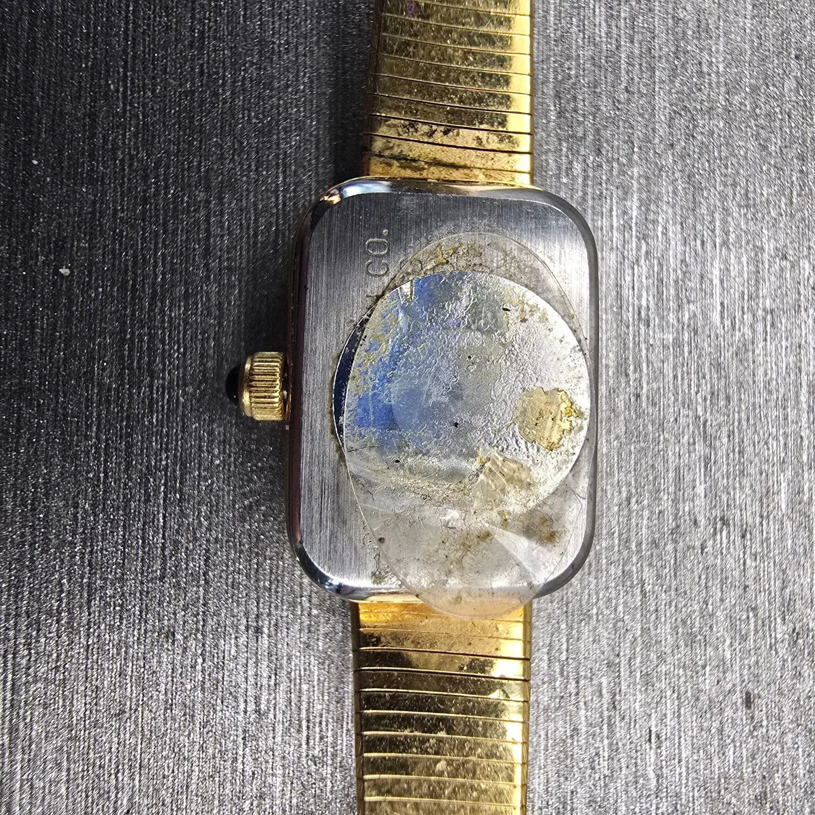 Citizen CQ Watch Women 12mm Gold Dial Gold Tone Gemmed Rectangle 2250 New Batt10