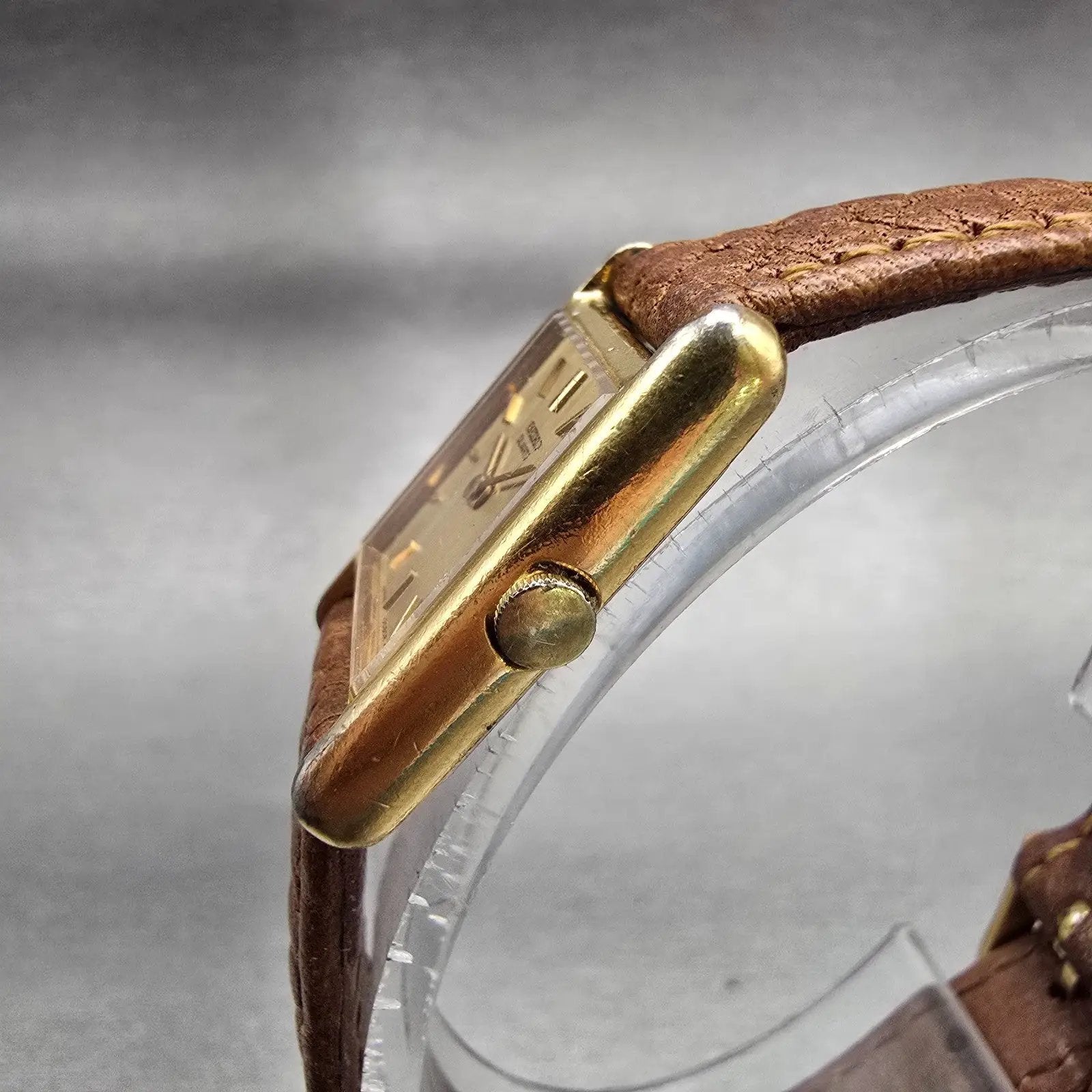 Seiko Watch Women 18mm Gold Dial Gold Tone Rectangle 1400-5039 New Battery VTG2