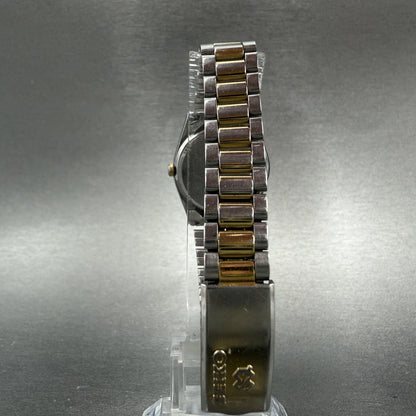 Seiko SQ Watch Women 25mm Silver Dial Two Tone Daydate Round 2A23-0039 NewBat IL7