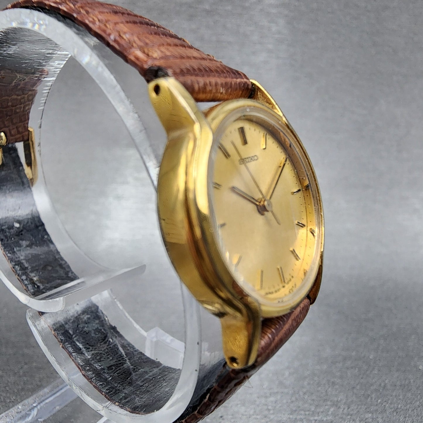 VTG Seiko Watch Women 23mm Gold Dial Gold Tone Round 2C210340 New Battery3