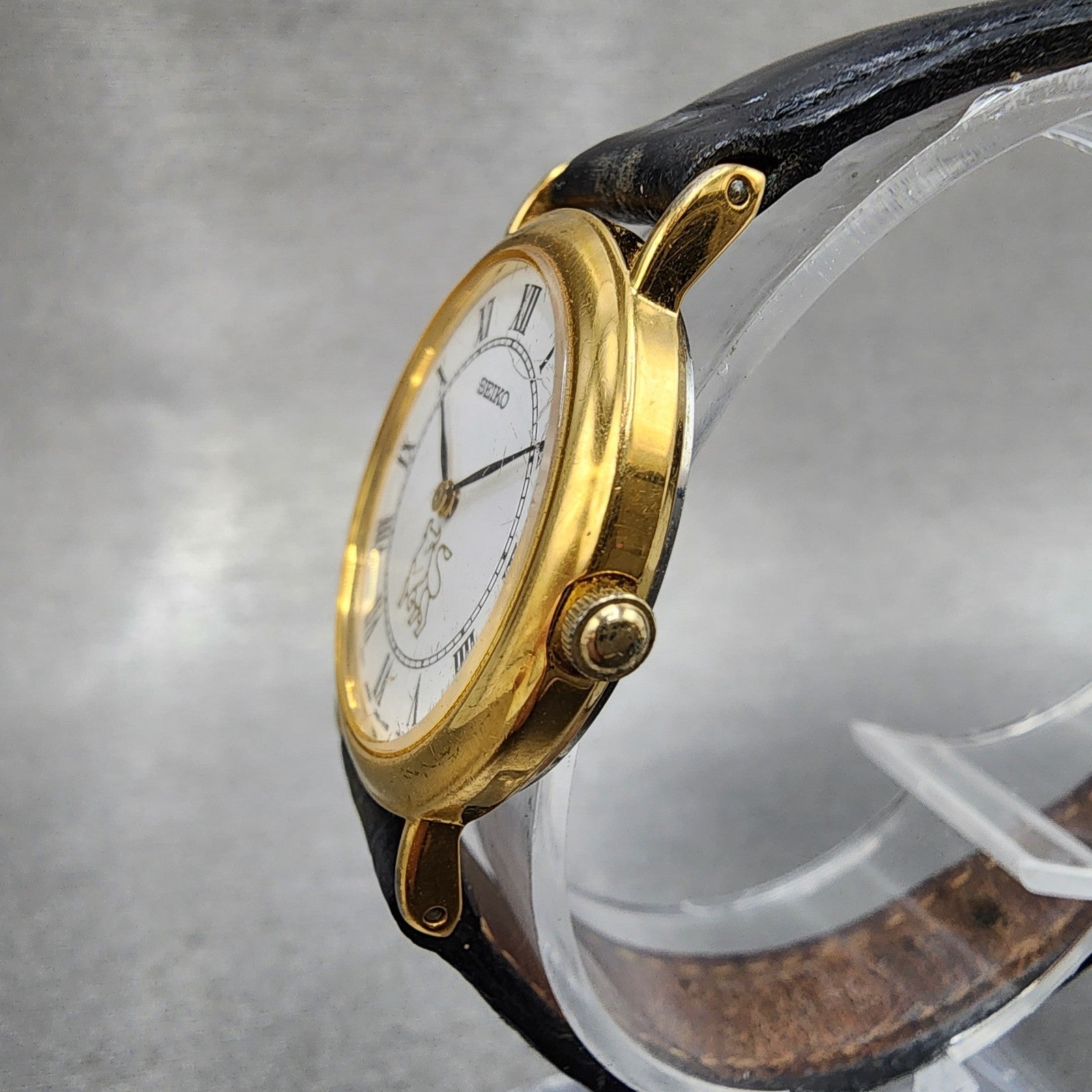 Seiko Watch Women 26mm White Dial Gold Tone Round 1n000d59 New Battery2