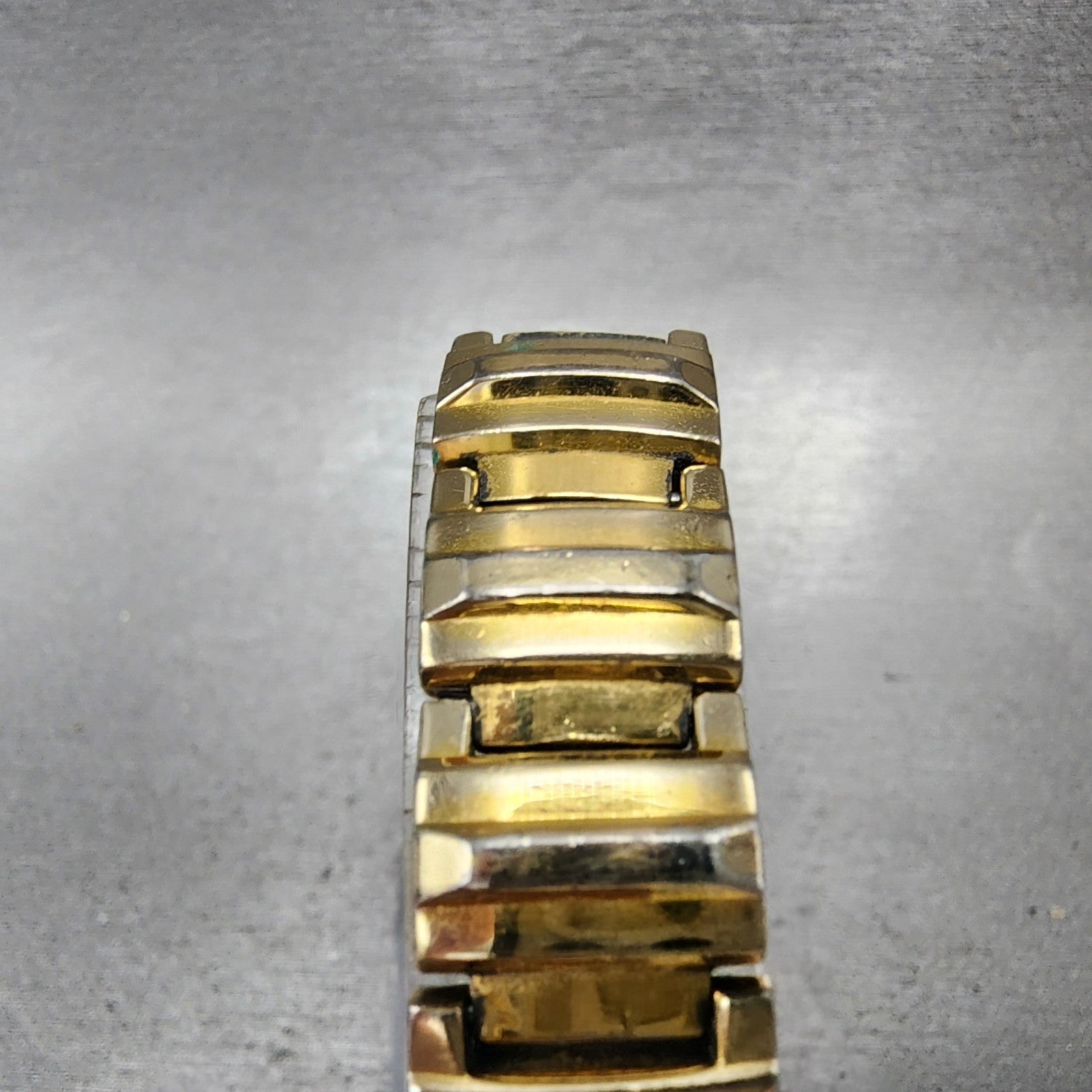 Citizen Tank Watch Women 14mm MOP Dial Gold Tone Rectangle New Battery Vintage4