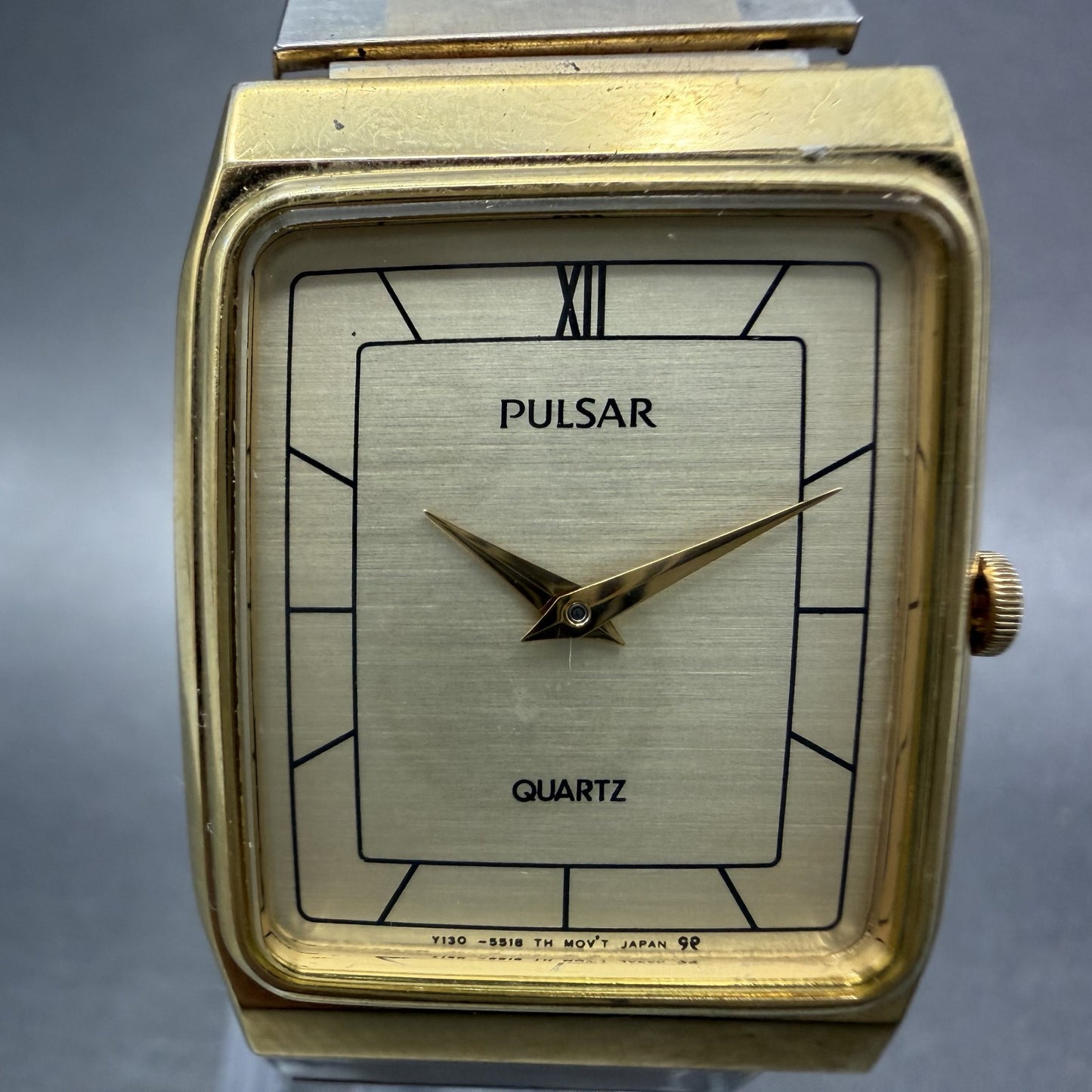 Pulsar Tank Watch Men 27mm Champagne Dial Gold Tone Rectangle Y130-5240 New Batt1