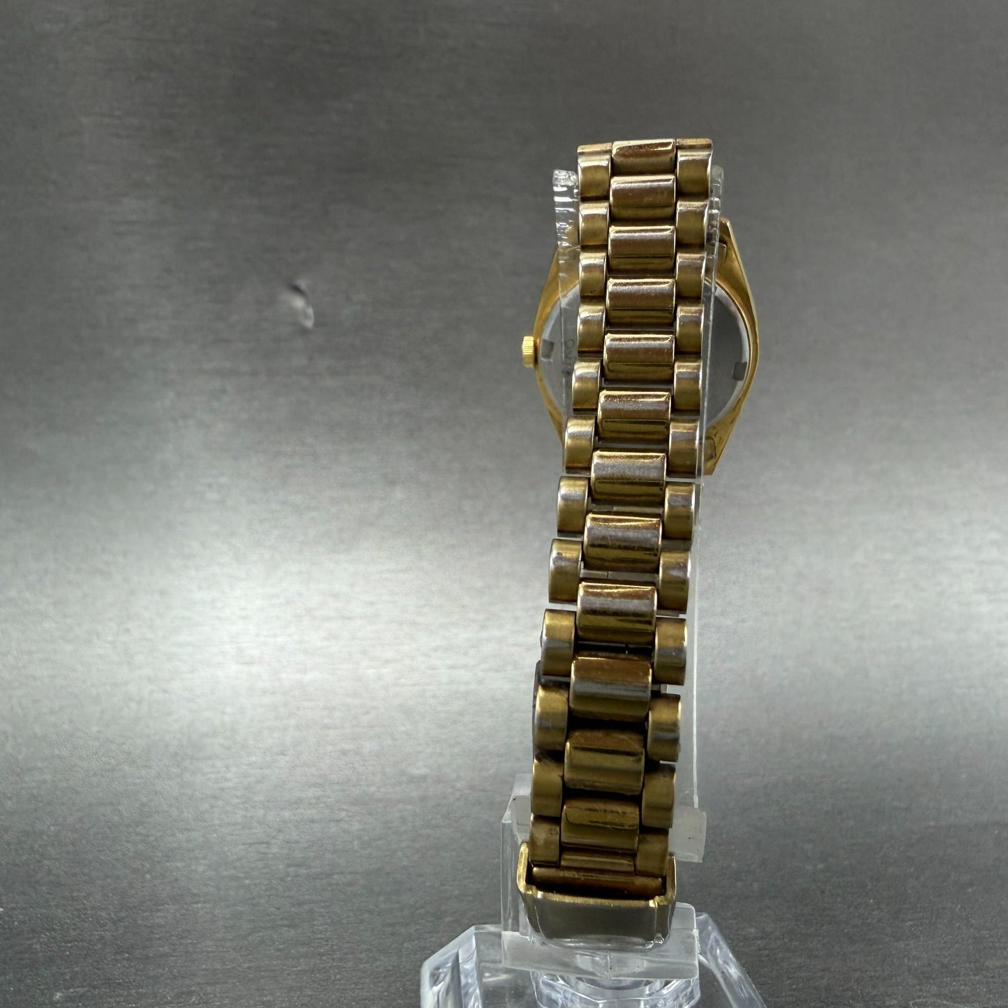 Seiko Watch Women 25mm Gold Dial Gold Tone Daydate Round 7N83-0041 New Battery 77