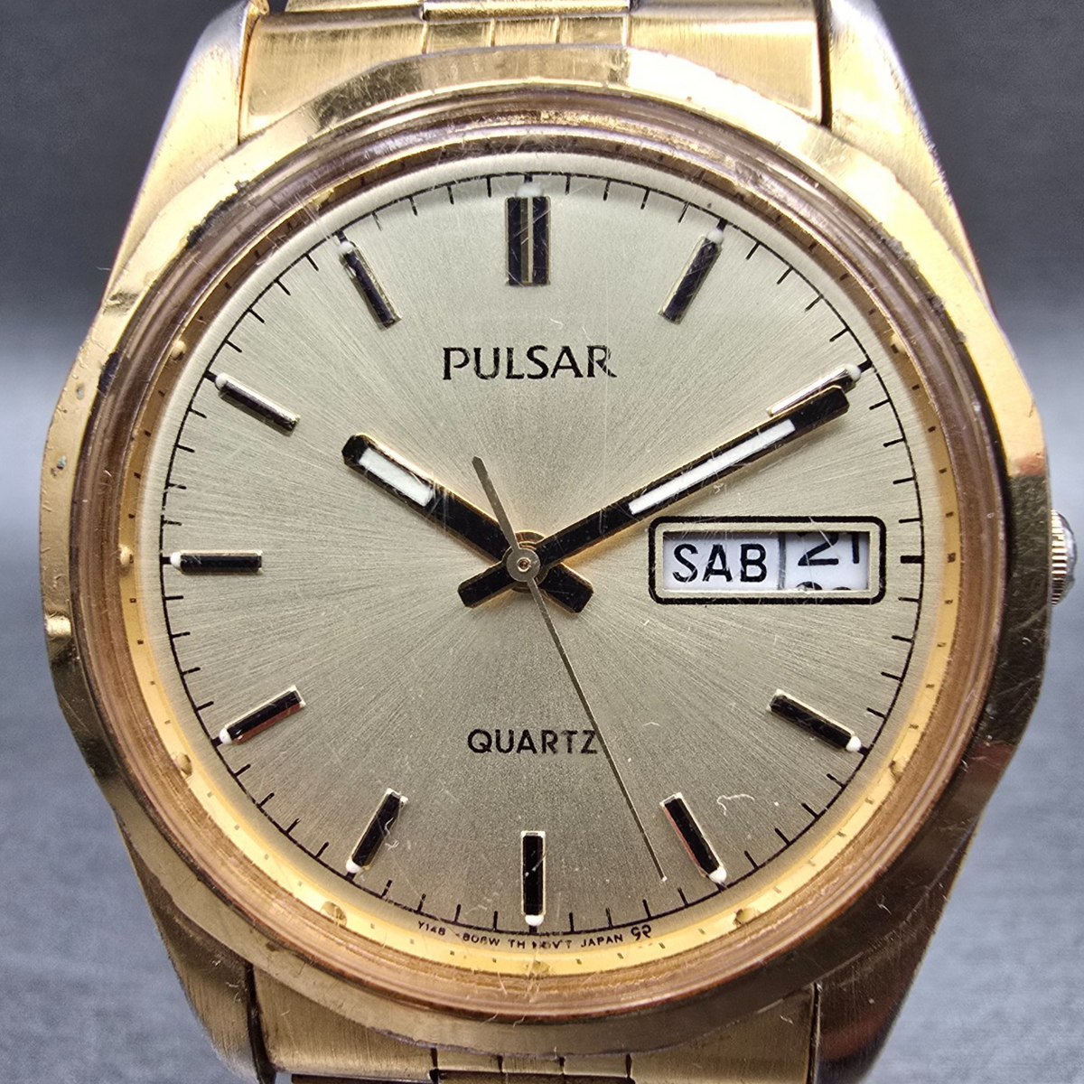 Seiko Pulsar Watch Men 35mm Champagne Dial Gold Tone Daydate Y148-8070 New Batt1