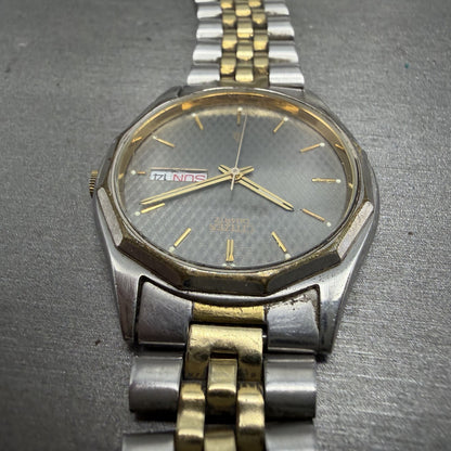 Citizen CQ Watch Men 35mm Silver Dial Two Tone Daydate 6100-K02759 PARTS5
