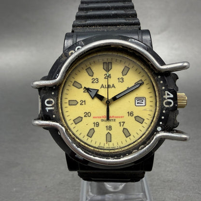 Seiko ALBA Dive Watch Men 38mm Cream Dial Black Tone Date Round V532-6C20 NewBat0