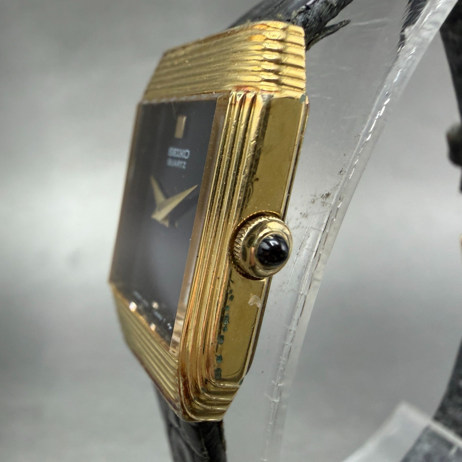 Seiko Tank Watch Women 19mm Black Dial Gold Tone Rectangle 1400-5410 New Battery2