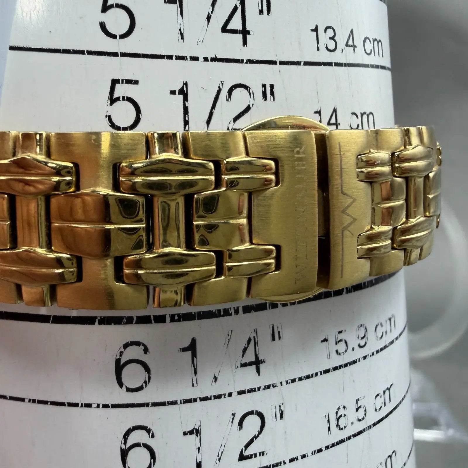 Wittnauer Watch Women 25mm MOP Dial Gold Tone Round Crystals 11P06 New Battery10