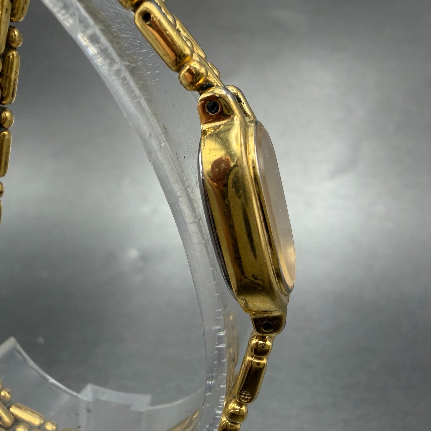 Seiko Watch Women 13mm Champagne Dial Gold Tone Oval 1e20-6039 New Battery VTG3