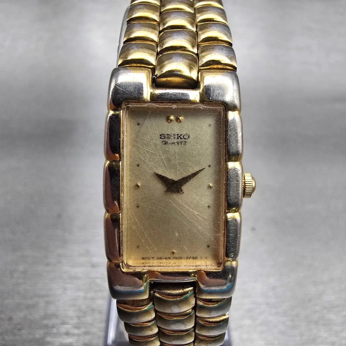 Seiko Watch Women 16mm Champagne Dial Gold Tone Rectangle 1N00-5G09 New Battery0