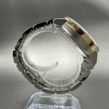 Movado Bold Chronograph Watch Men 42mm Silver Dial Two Tone Date 3600888 Box9