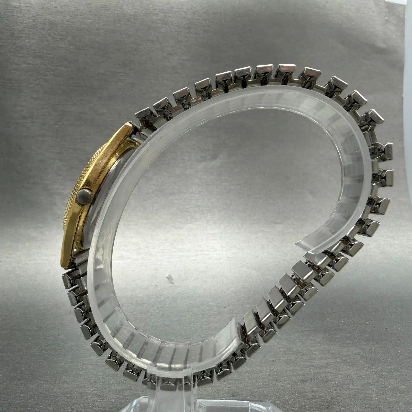 48024868